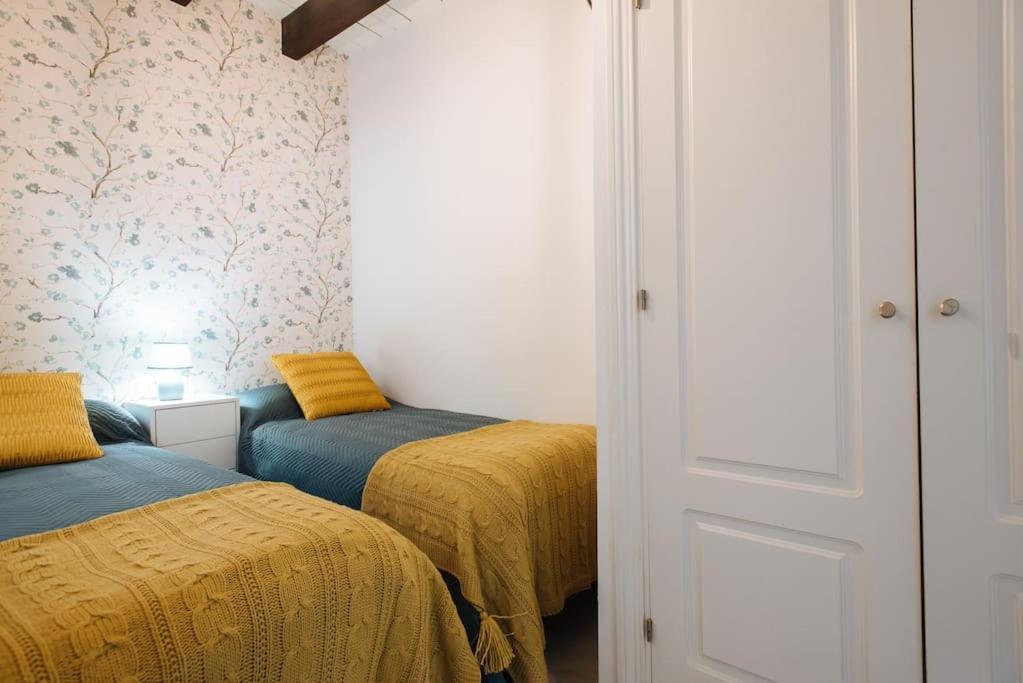 Ad2B Apartment, 300M From Cathedral With 2Br Sevilla Exterior foto